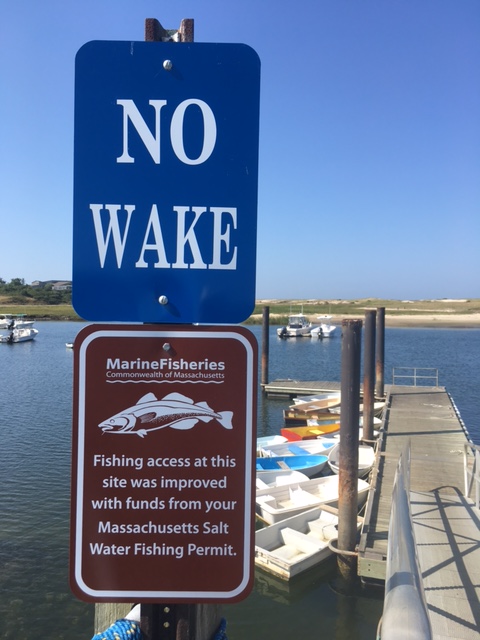 NO WAKE — Pamet Harbor